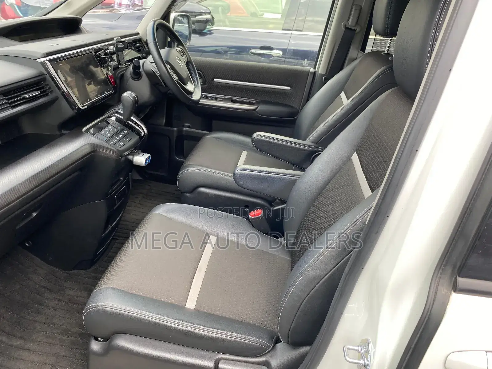 Honda Stepwgn 2018 White