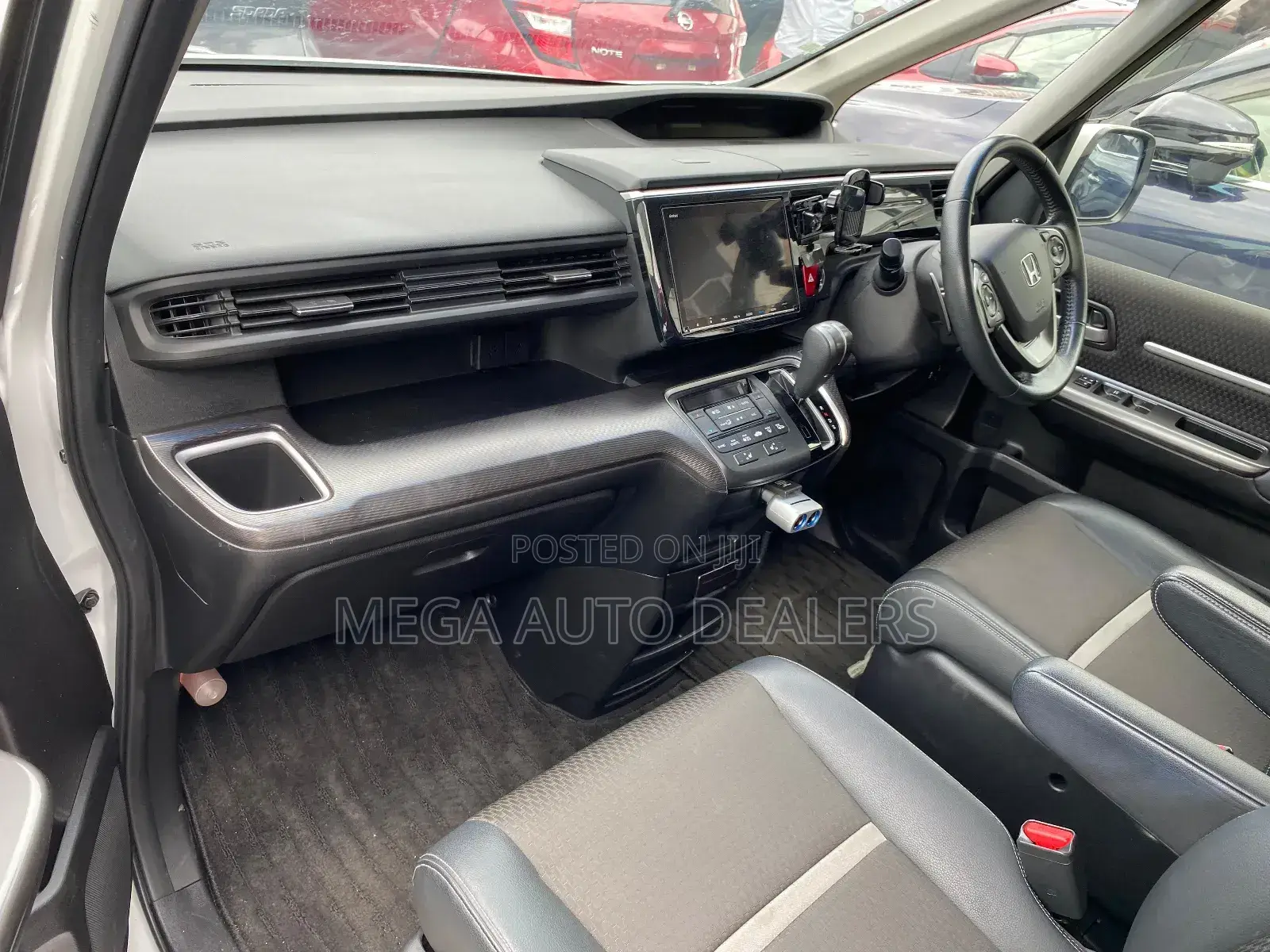 Honda Stepwgn 2018 White