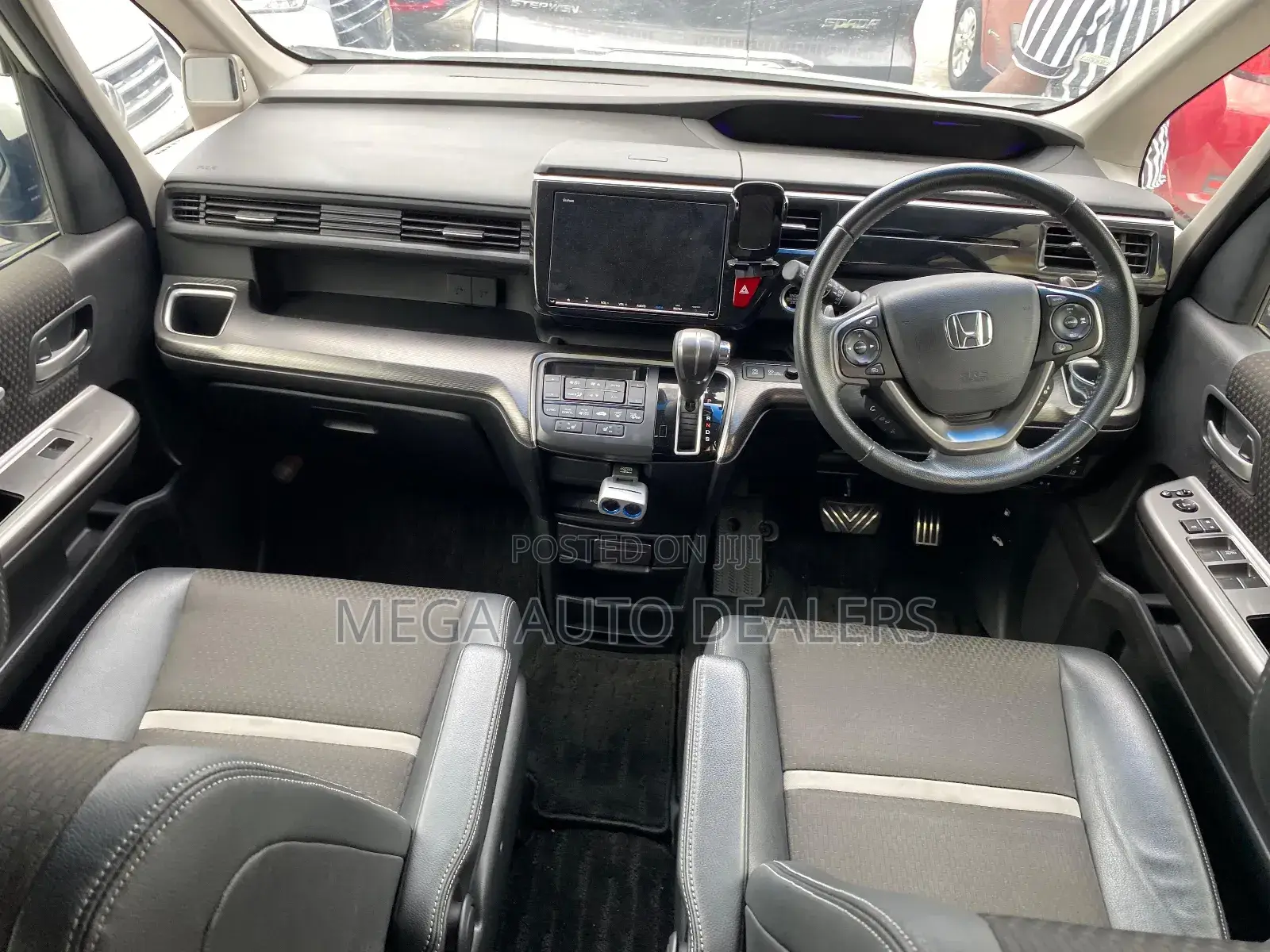 Honda Stepwgn 2018 White