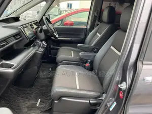 Honda Stepwgn 2018
