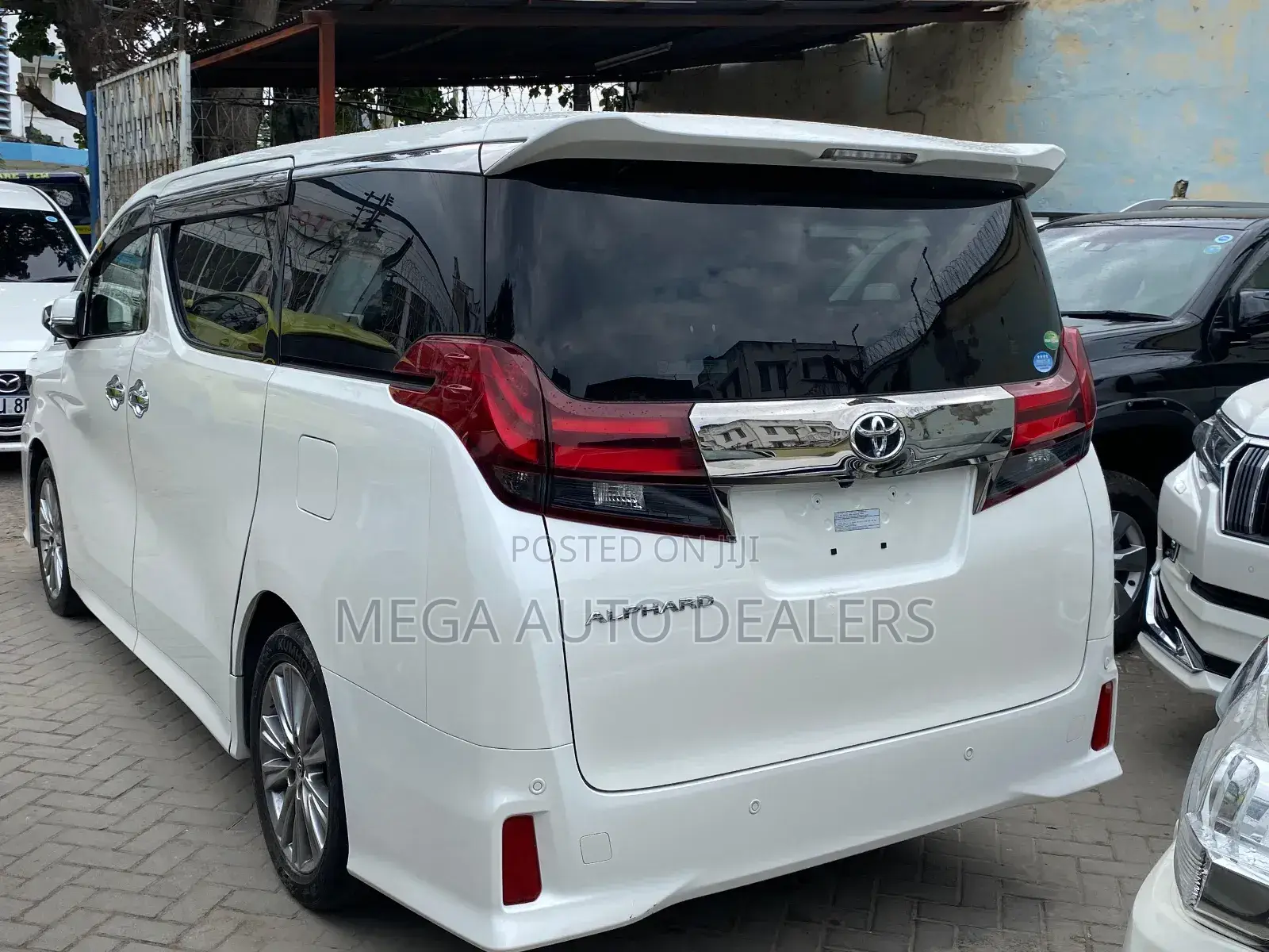 Toyota Alphard 2018 White