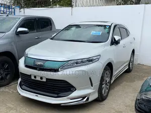 Toyota Harrier 2018 White