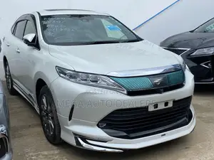 Toyota Harrier 2018 White