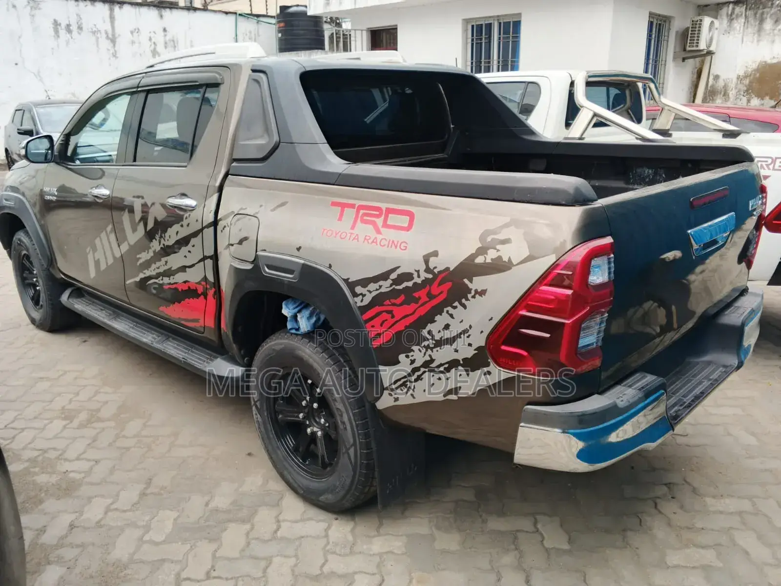 Toyota Hilux 2016