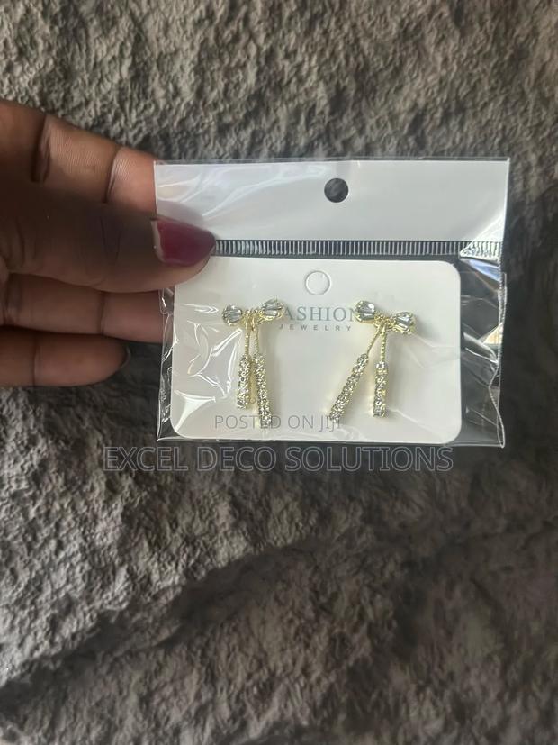 Sweet Tassel Earrings - thumbnail 2