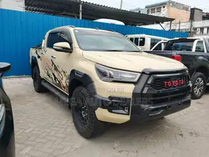 Toyota Hilux 2016