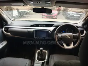 Toyota Hilux 2016