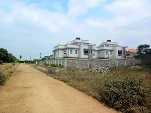 Mugutha Commercial 50x100