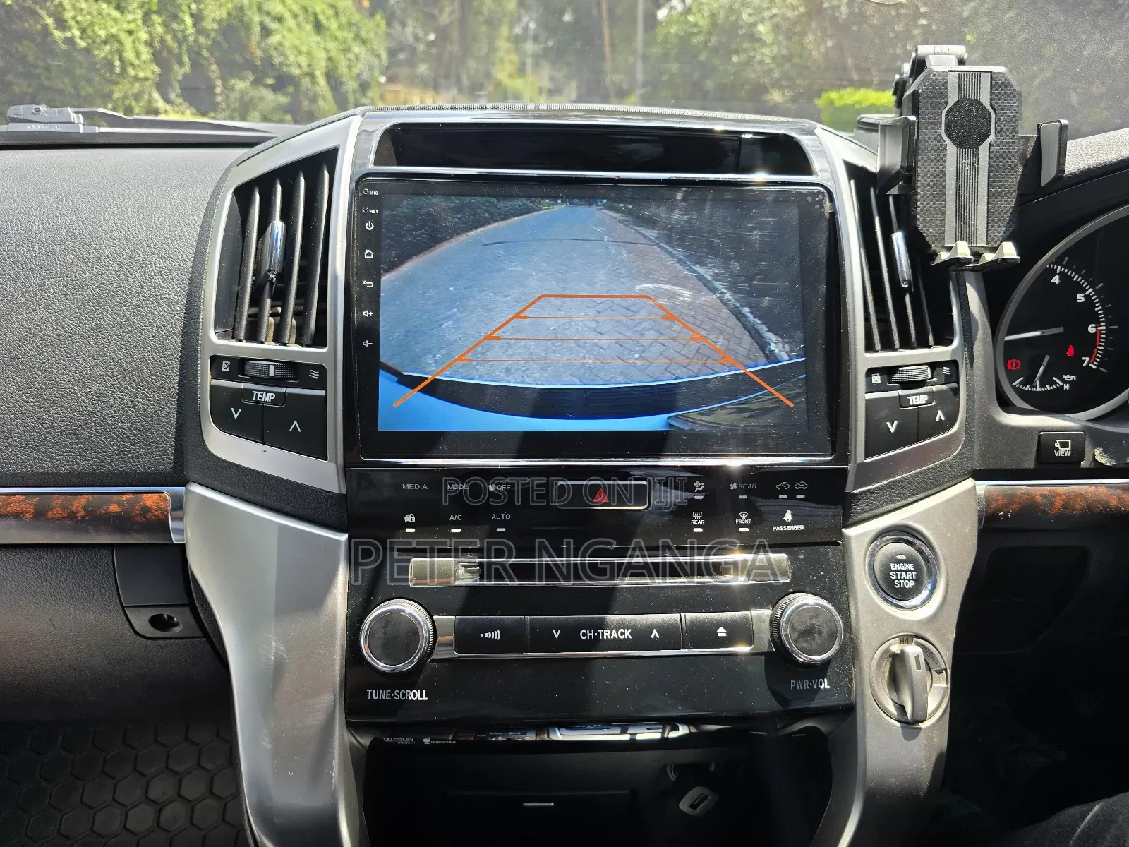 Toyota Land Cruiser 2015 White