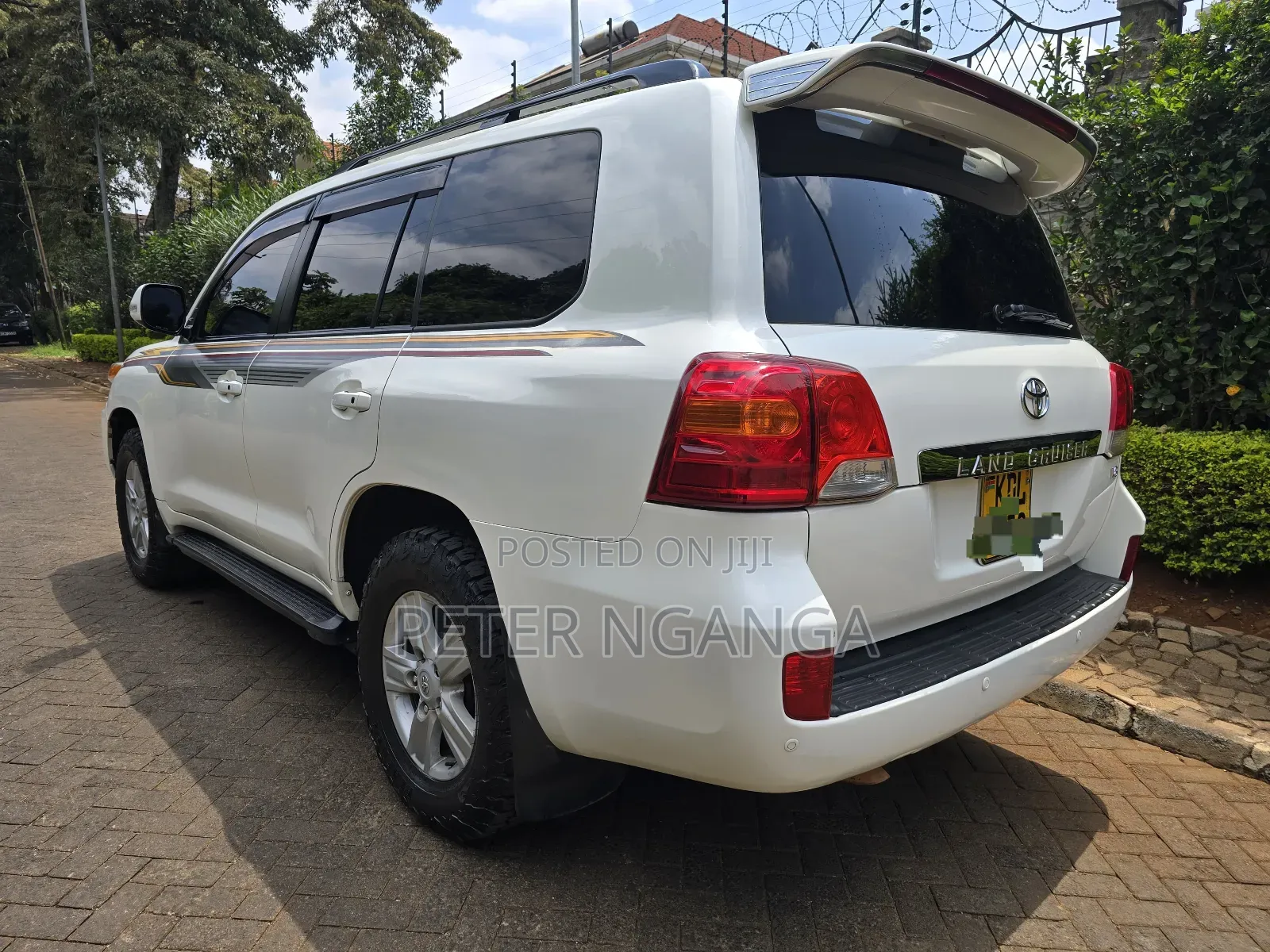 Toyota Land Cruiser 2015 White