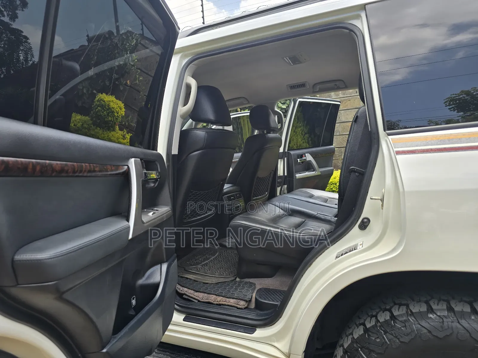 Toyota Land Cruiser 2015 White