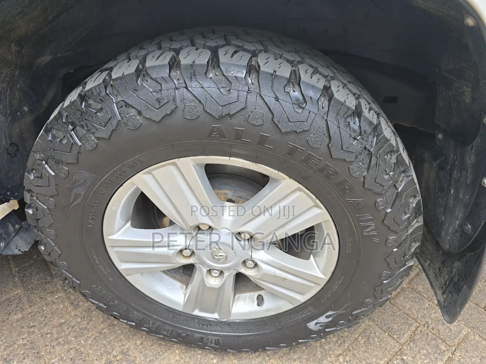 Toyota Land Cruiser 2015 White