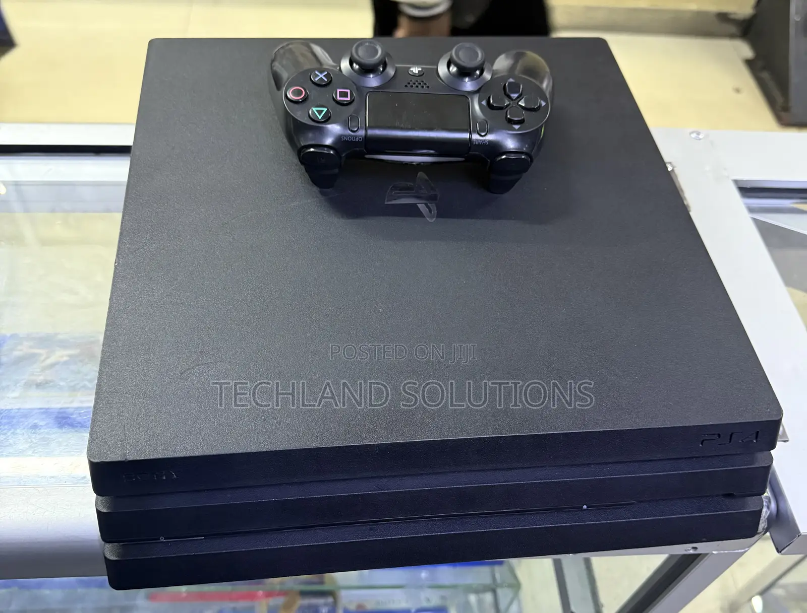 Moderately Used Chipped Sony Ps4 Pro Machine !!