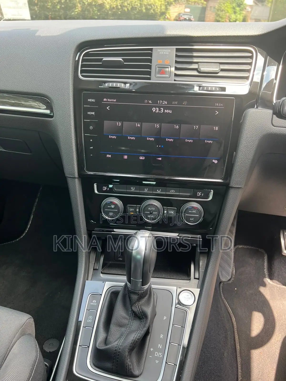 Volkswagen Golf 2018 Pearl
