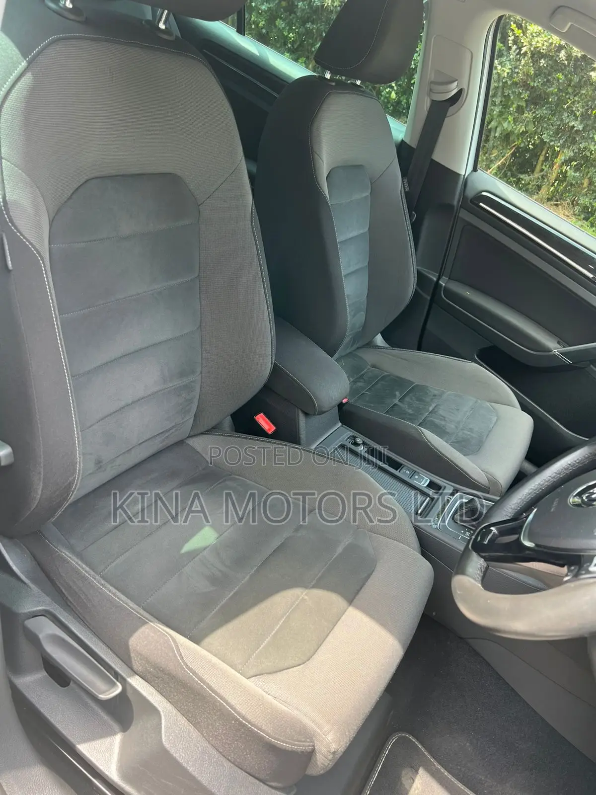 Volkswagen Golf 2018 Pearl