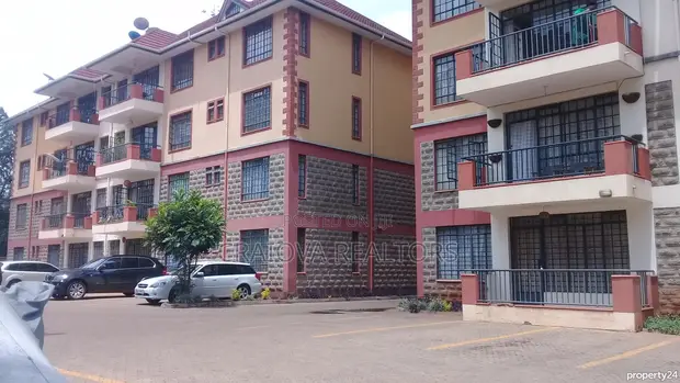 4bdrm Duplex in Lavington for sale