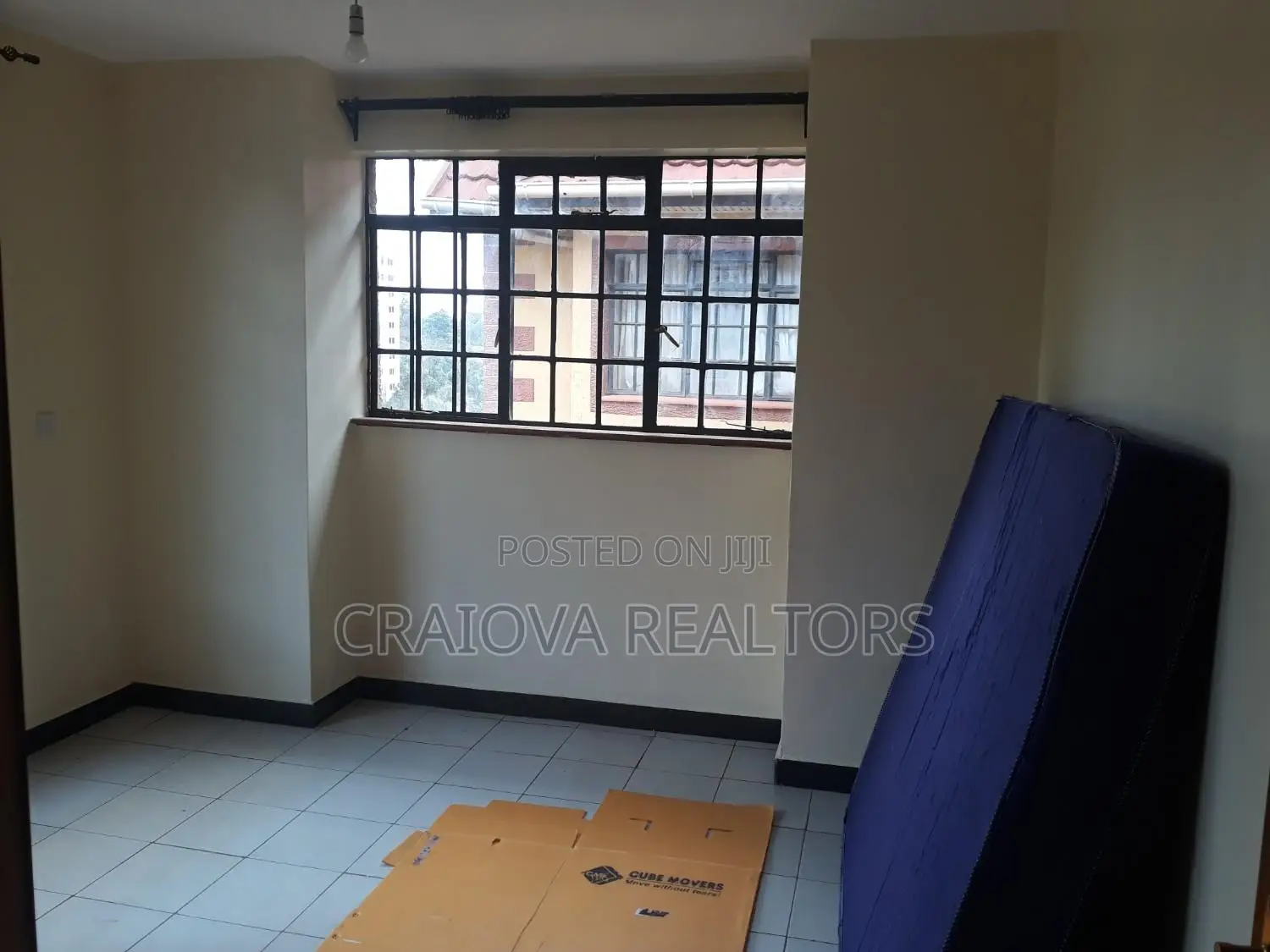 4bdrm Duplex in Lavington for sale