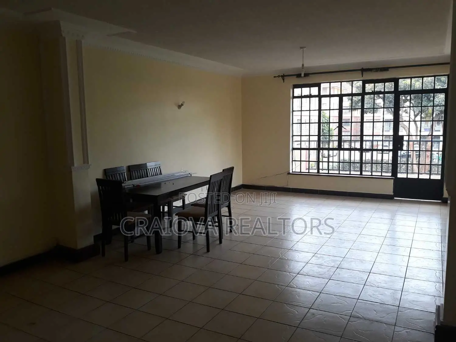 4bdrm Duplex in Lavington for sale