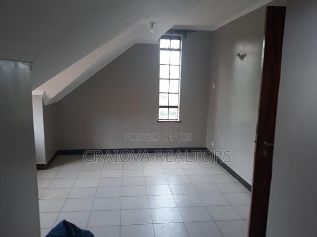 4bdrm Duplex in Lavington for sale - thumbnail 19