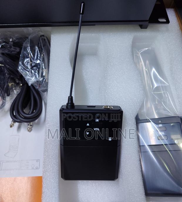 4-channel Uhf Wireless Microphone System 4 Lapel Mics - thumbnail 7