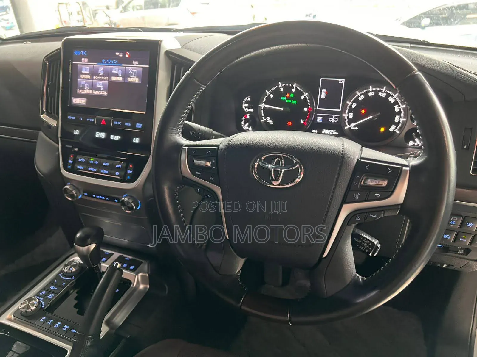 Toyota Land Cruiser 4.6 V8 ZX 2019 White