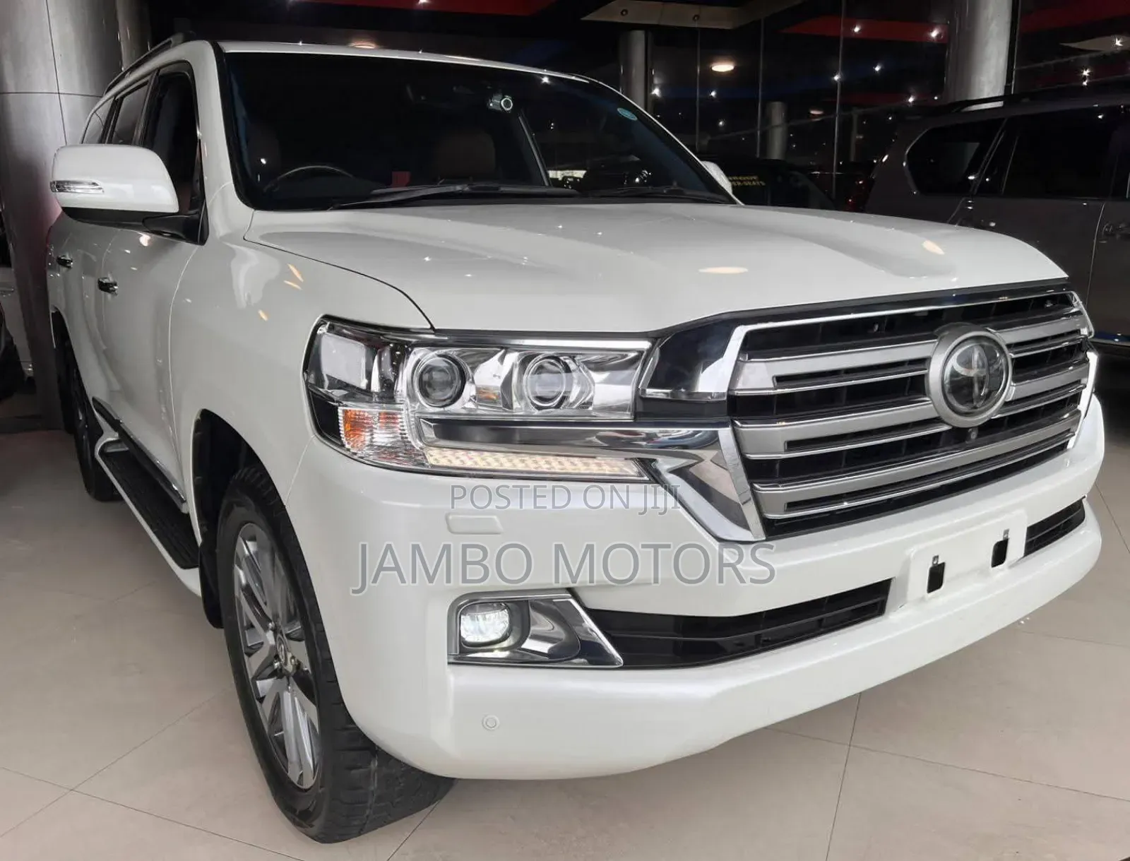 Toyota Land Cruiser 4.6 V8 ZX 2019 White