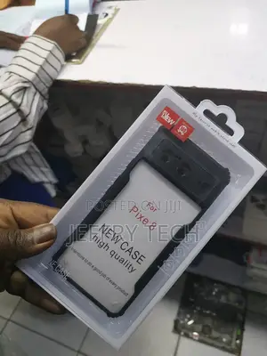 Google Pixel 8 Luxury Cover Limited Edition