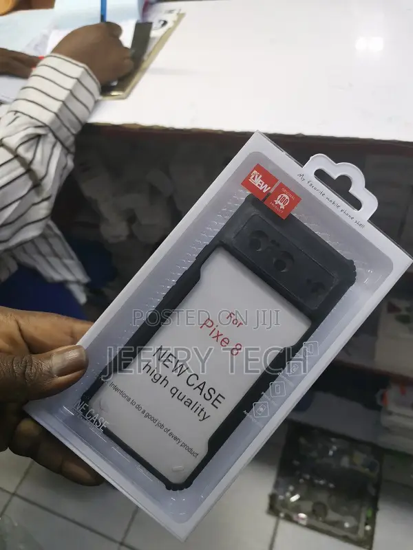 Google Pixel 8 Luxury Cover Limited Edition