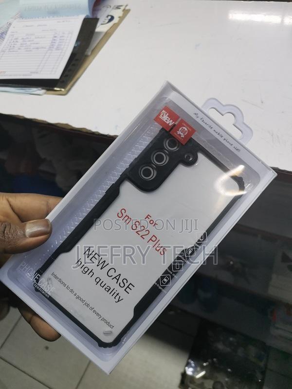 Ipaky Transparent Shockproof Back Case for Samsung S22 Plus - thumbnail 3