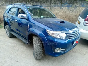 Toyota Fortuner 2006 Blue