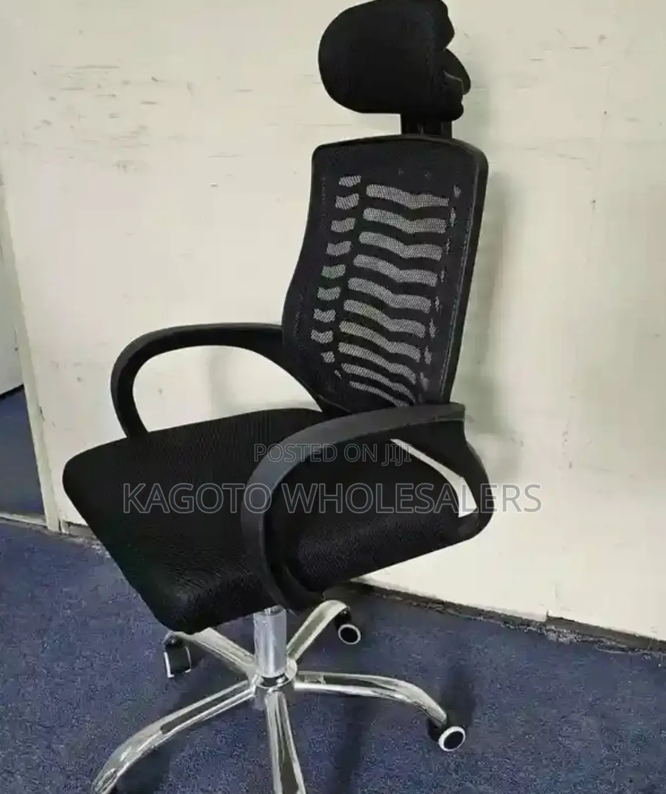 Executive Office Chair Plus Headrest (Black Body) E*02