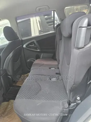 Toyota Vanguard 2011 White