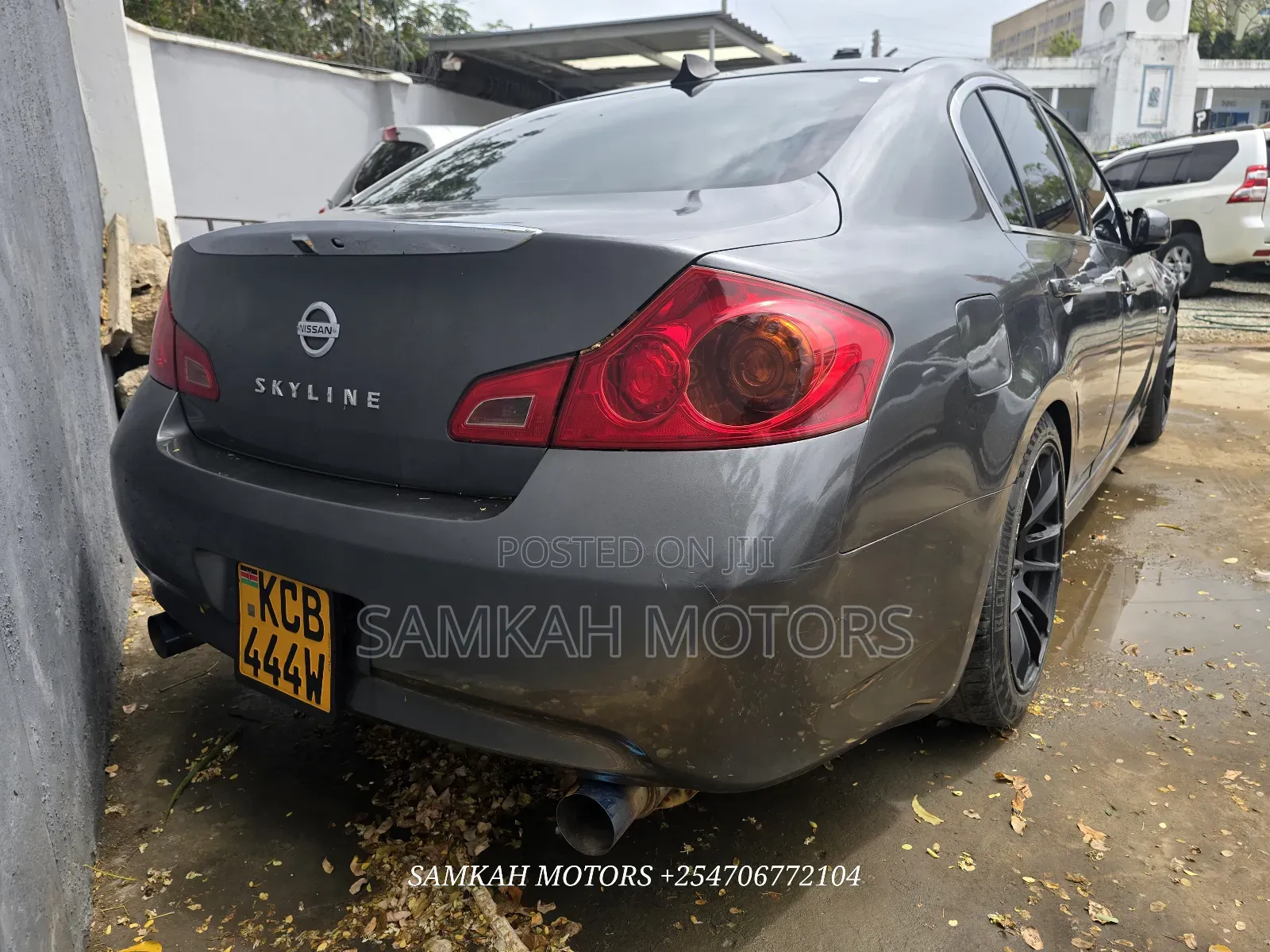 Nissan Skyline 2009 Gray