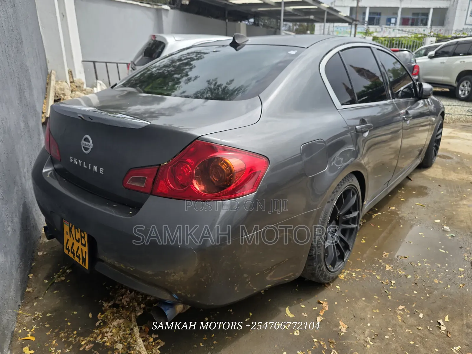 Nissan Skyline 2009 Gray