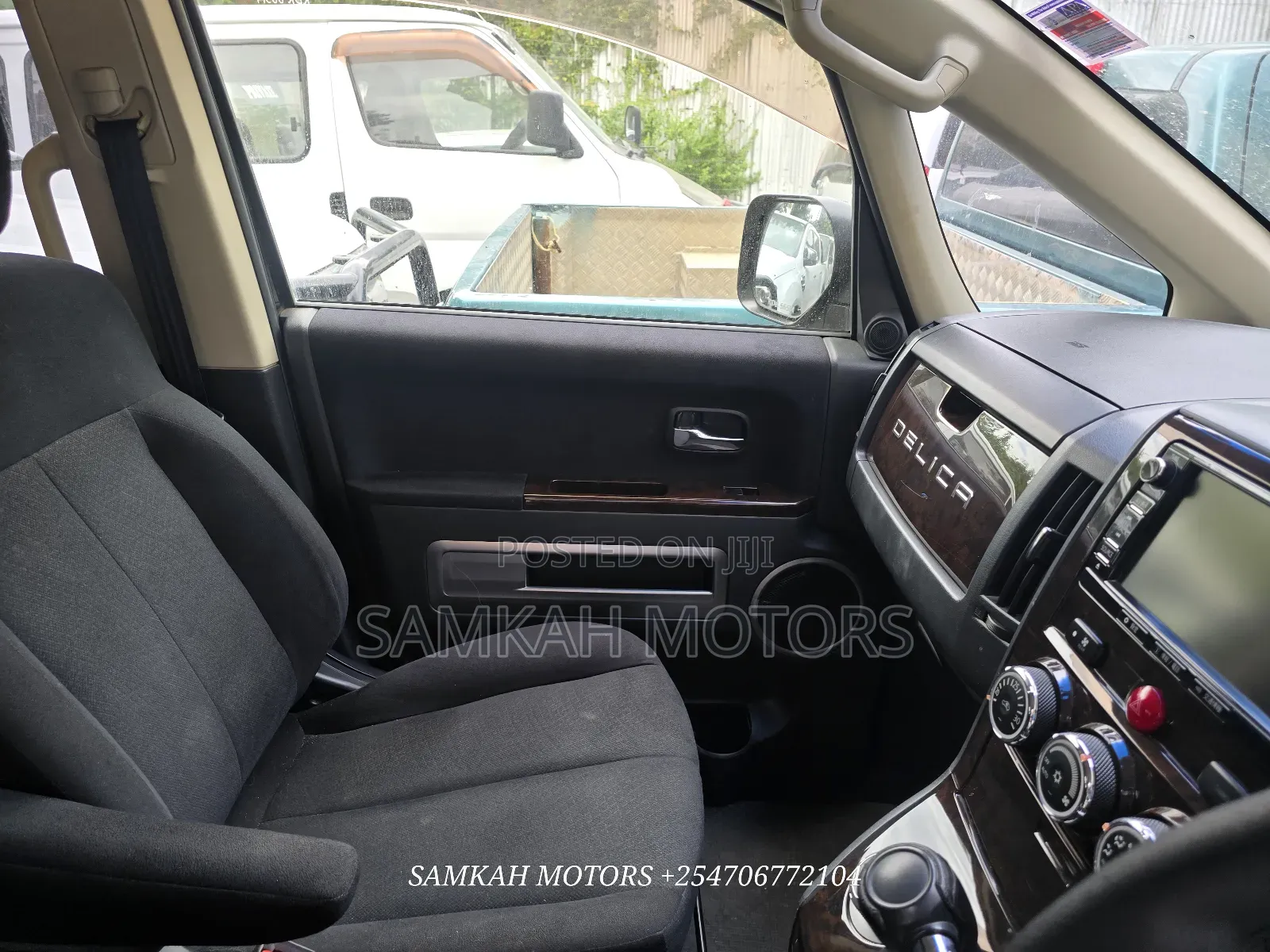 Mitsubishi Delica 2017 Black