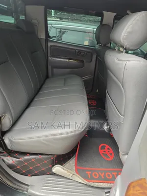 Toyota Hilux 2018 Green