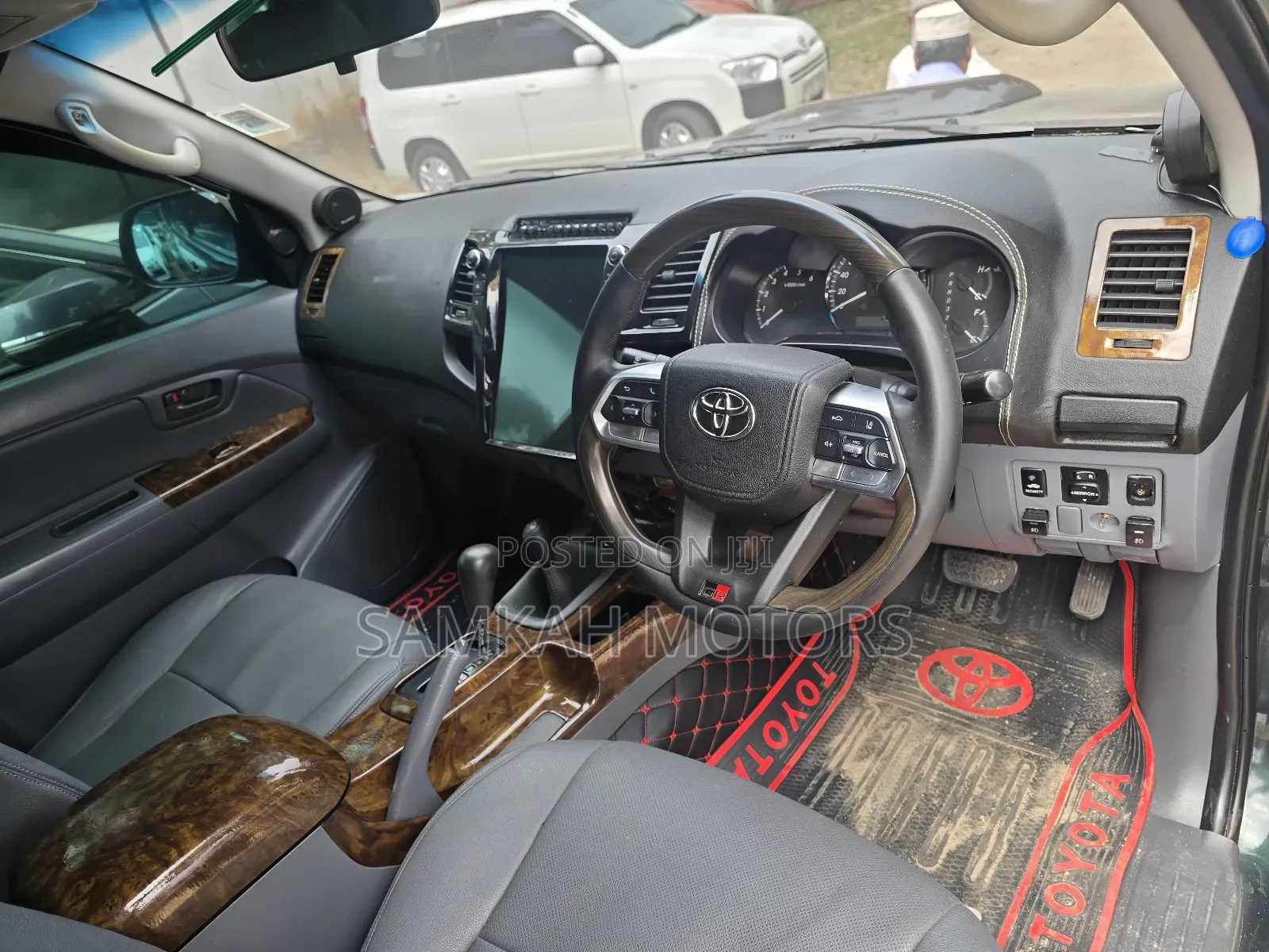 Toyota Hilux 2018 Green