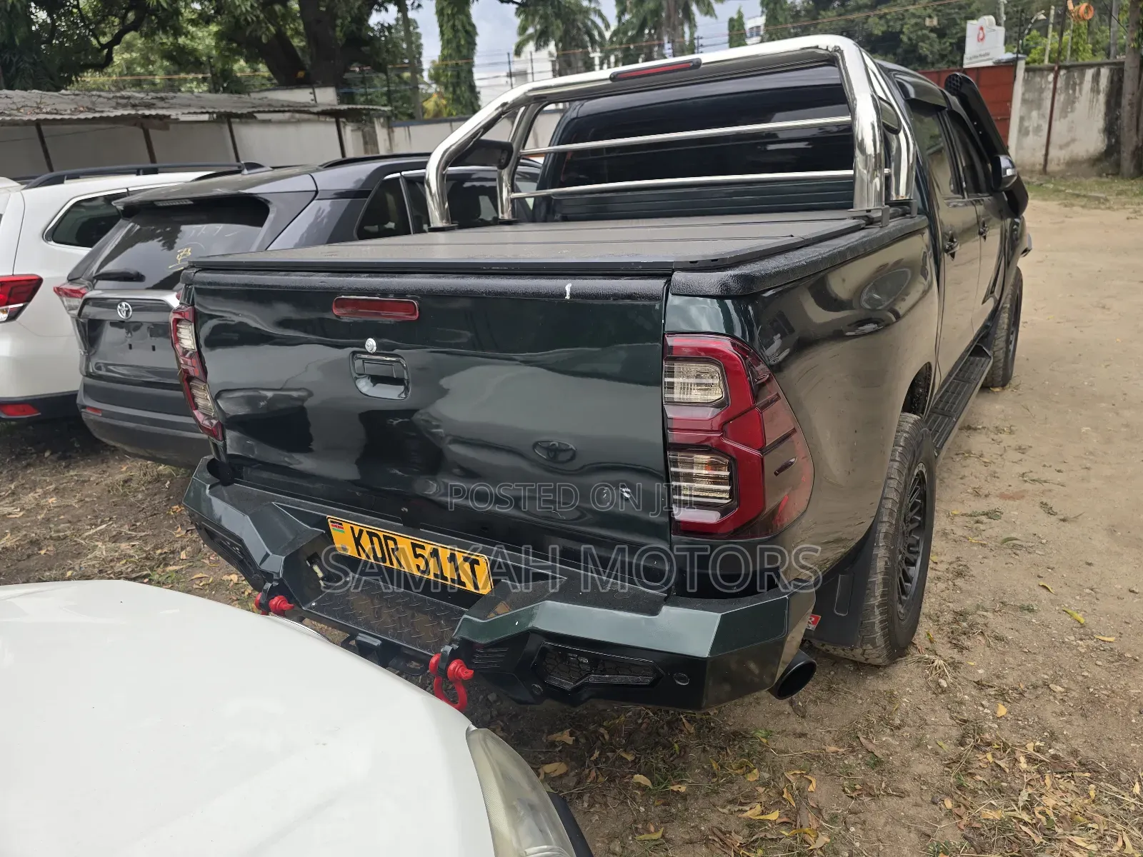 Toyota Hilux 2018 Green
