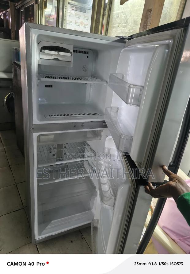 Silver Non Frost Samsung Fridge - thumbnail 3