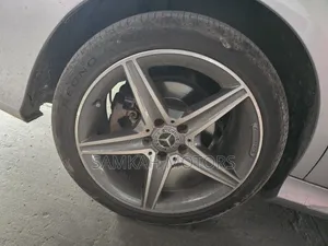 Mercedes-Benz C200 2017 Silver
