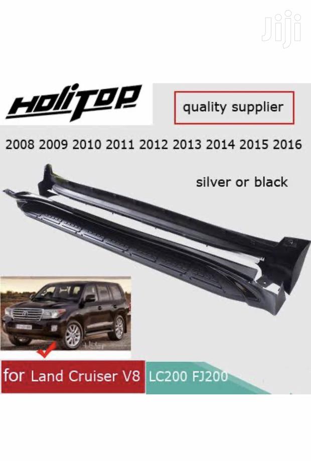 V8 Sidestep Landcruiser - thumbnail 2