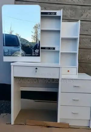 White Dressing Table With a Sliding Mirror to Left W*d-01