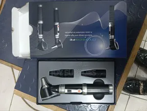 Otoscope With Case