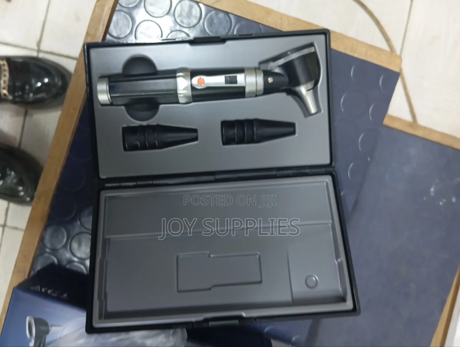 Otoscope With Case