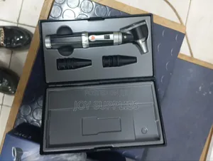 Otoscope With Case