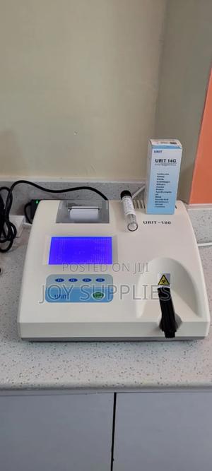 Urit Urine Analyzer - main view