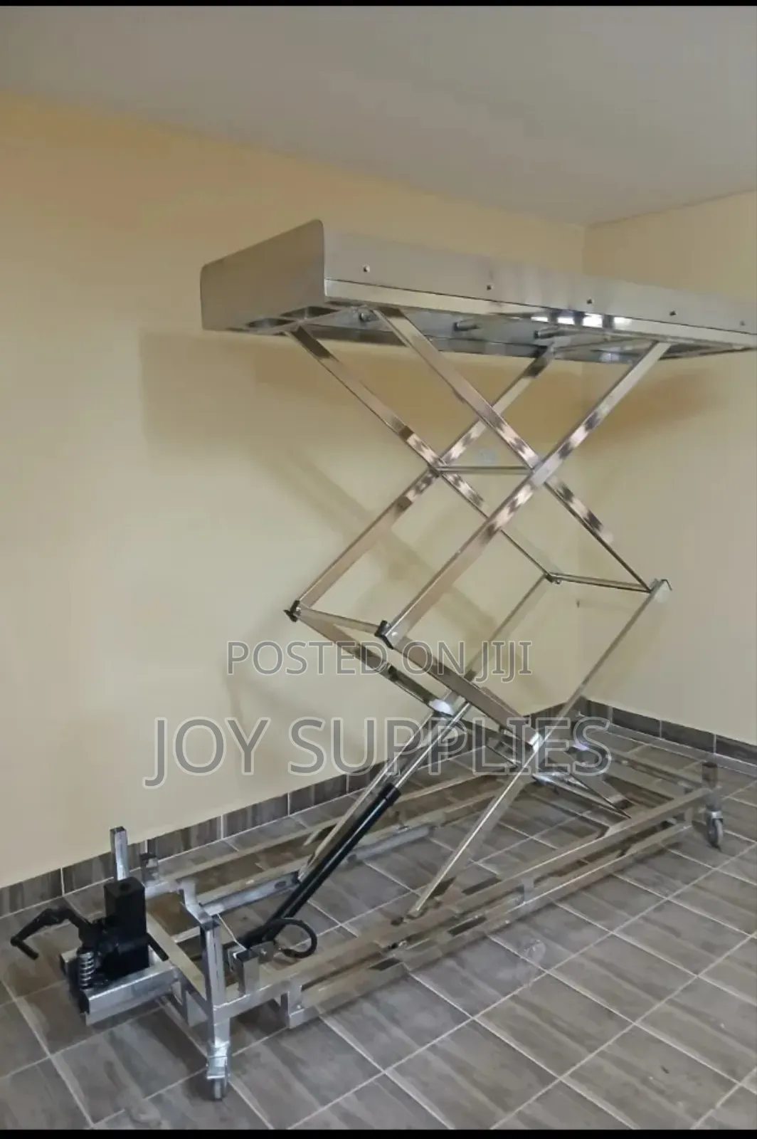 Hydraulic Body Lifter