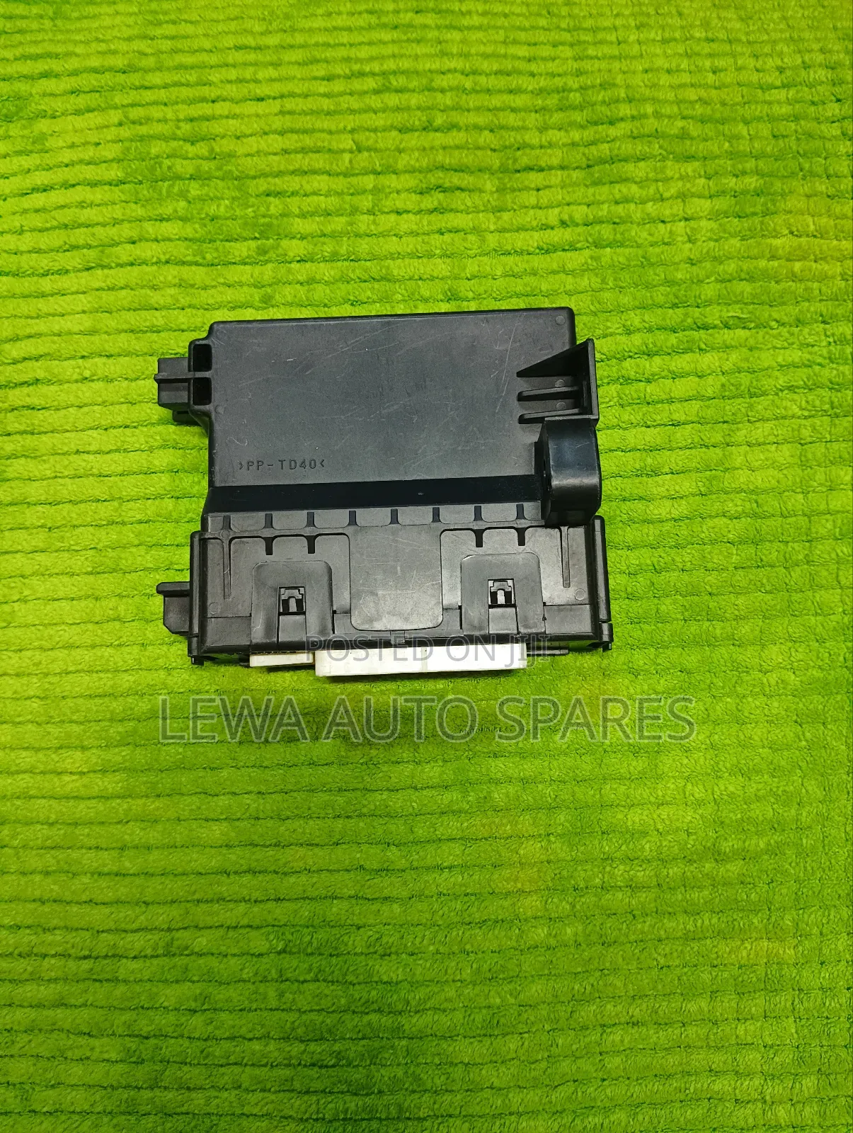 Ac Control Computer Number R4 For Toyota Crown Hybrid