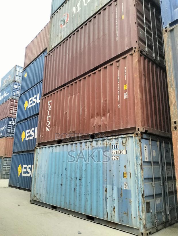 20ft Clean Shipping Containers - main view