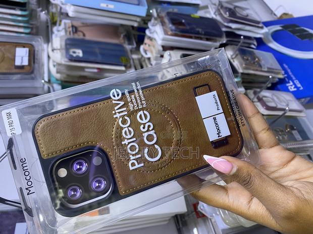 Moog Magnetic iPhone 15 Pro Max Leather Case, With Stand - thumbnail 3